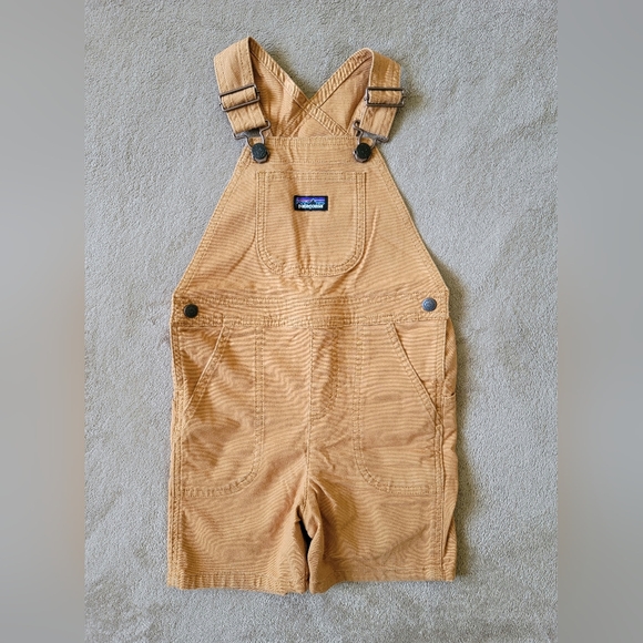 Patagonia 5T Shortalls in Umber brown - Picture 2 of 6